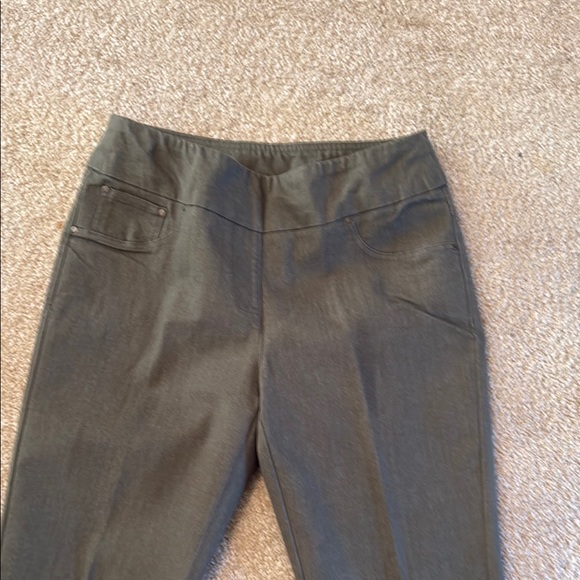 Ruby Rd. Green Pants - Picture 3 of 4